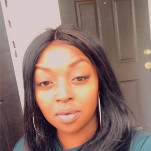 Meet your Posher, Thomasine